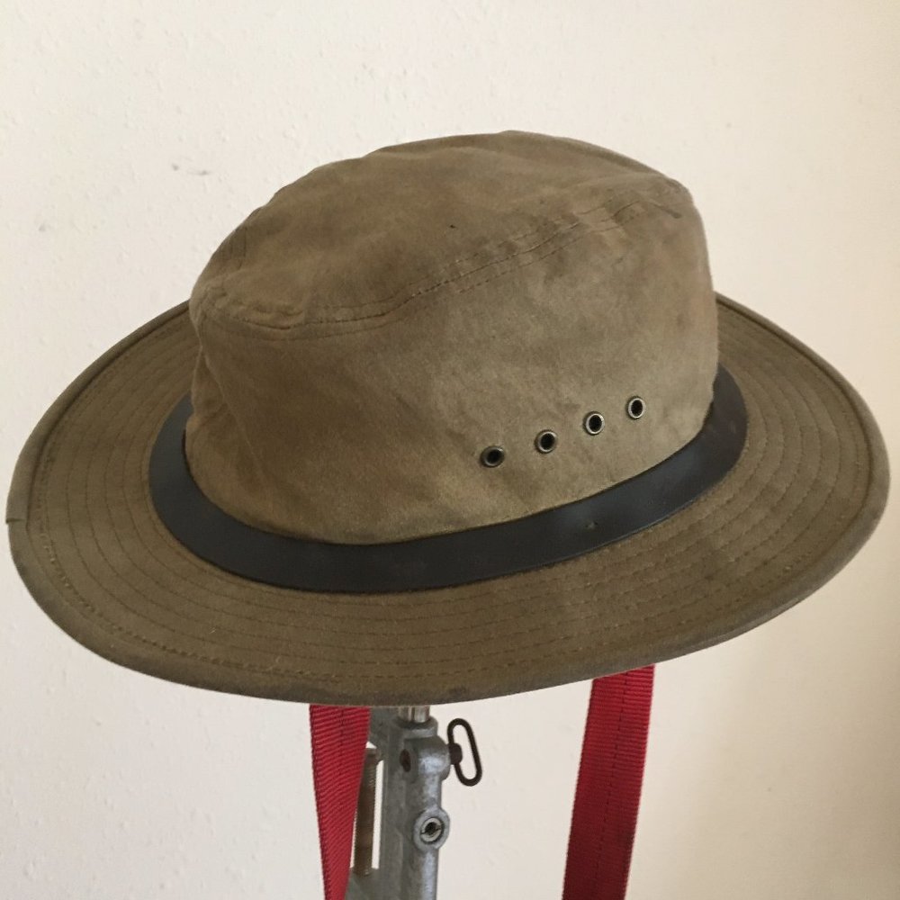 Filson Insulated Packer XL size ear flaps removed